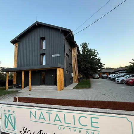 Natalice By The Sea 홈스테이